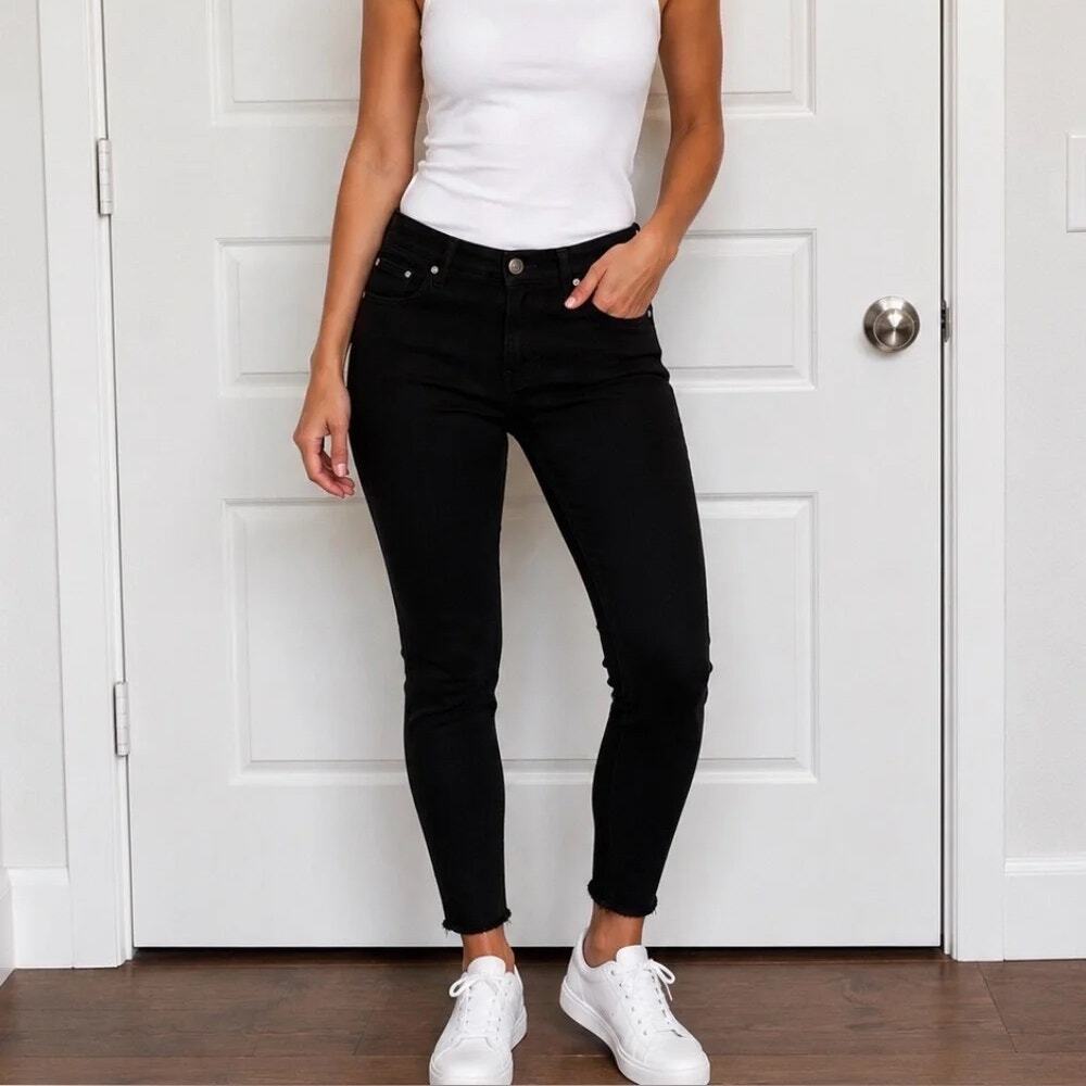 AYR The Chiller Mid-Rise Skinny Jeans Black Raw Hem Classic SZ 26 / 26